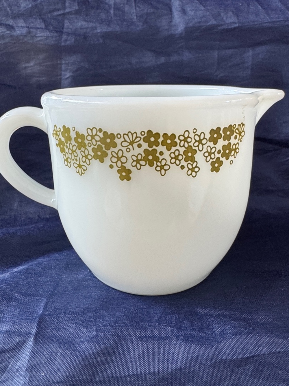 Pyrex Milk Glass Pitcher with crazy daisy Floral Band